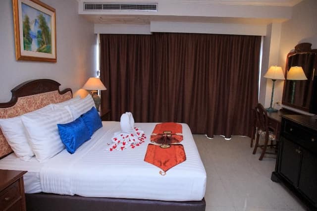 SUITE TWO BEDROOMS