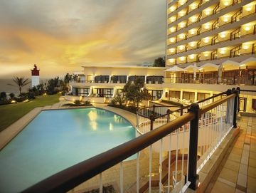 Beverly Hills Hotel0