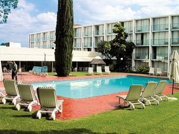 The Pearl Of Oudtshoorn3