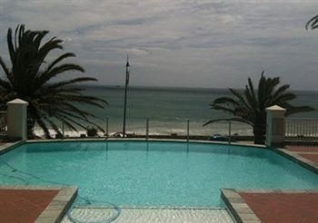Courtyard Port Elizabeth1