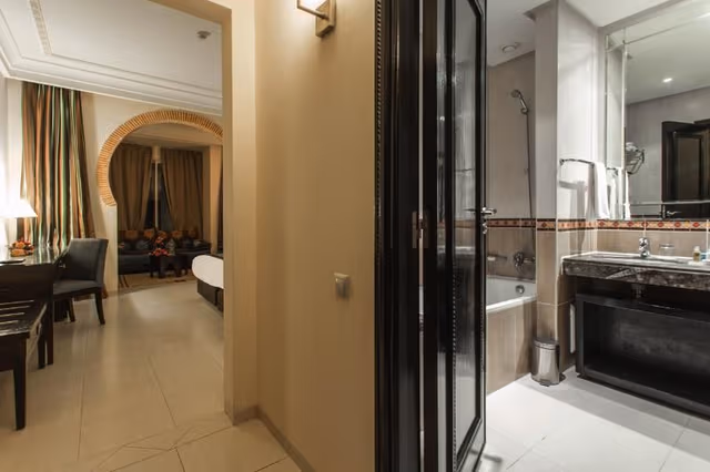 SUITE POOL VIEW