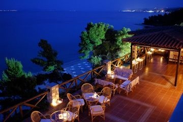 ALEXANDER THE GREAT BEACH1