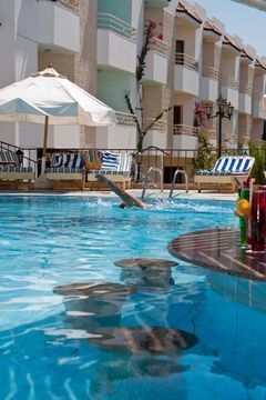 Mina Mark Resort1