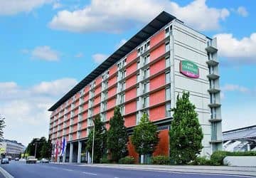COURTYARD LINZ COURTYARD LINZ