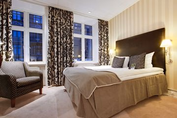 โรงแรมเมย์แฟร์ (Hotel Mayfair)4