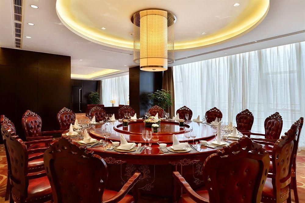 โรงแรมฮาวเวิร์ด จอห์นสัน ไฮเทค พลาซ่า เฉิงตู (Howard Johnson Hi-Tech Plaza Chengdu)2
