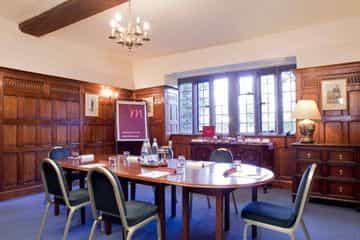 MERCURE WHATELY HALL MERCURE WHATELY HALL