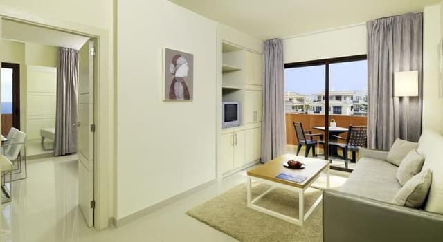 SUITE CAPACITY 3