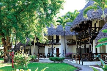 Sandies Coconut Village0