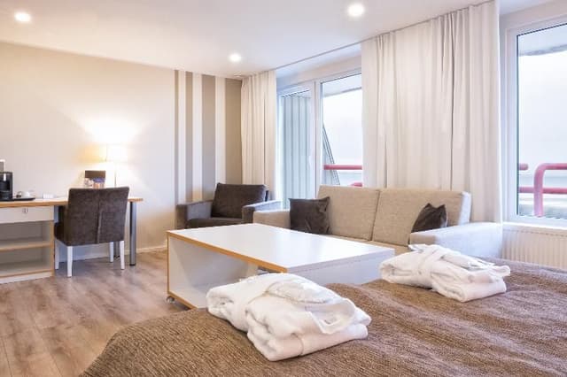Double or Twin DELUXE SEA VIEW WITH BALCONY