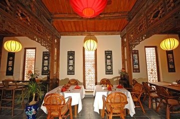 Courtyard 71