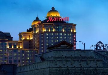 Marriott City Wall0