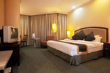 Makati Palace2