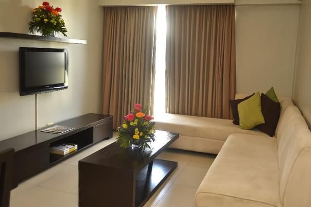 SUITE ONE BEDROOM