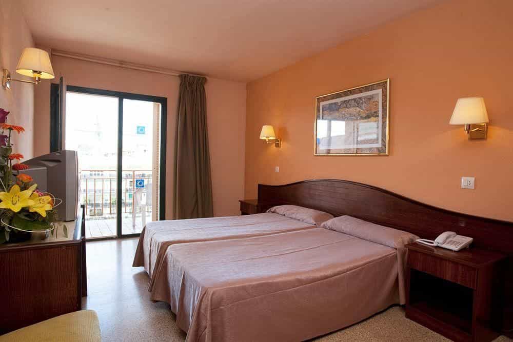 H TOP GRAN CASINO ROYAL HOTEL
