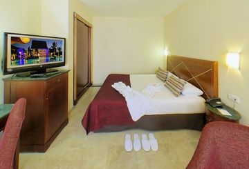 EUROSTARS LAIETANA PALACE2