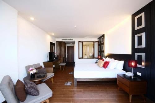 Deluxe Double or Twin Room