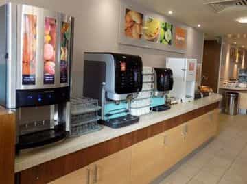 EXPRESS BY HOLIDAY INN CHELTEN EXPRESS BY HOLIDAY INN CHELTEN