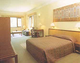 SHANGRI-LA SHANGRI-LA