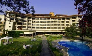 HOTEL YAK & YETI HOTEL YAK & YETI