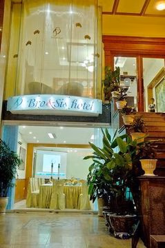 Moonview Hotel4