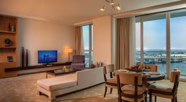 APARTMENT THREE BEDROOMS