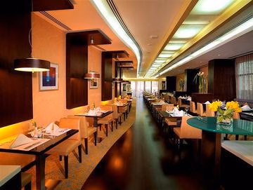 Time Oak Hotel & Suites2