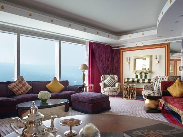 SUITE ONE BEDROOM