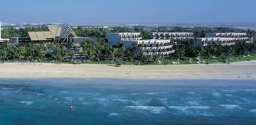 Palm Tree Court & Spa0
