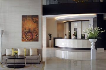 Movenpick Hotel Jumeirah Lakes Towers Dubai4