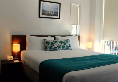 Deluxe One-Bedroom Suite