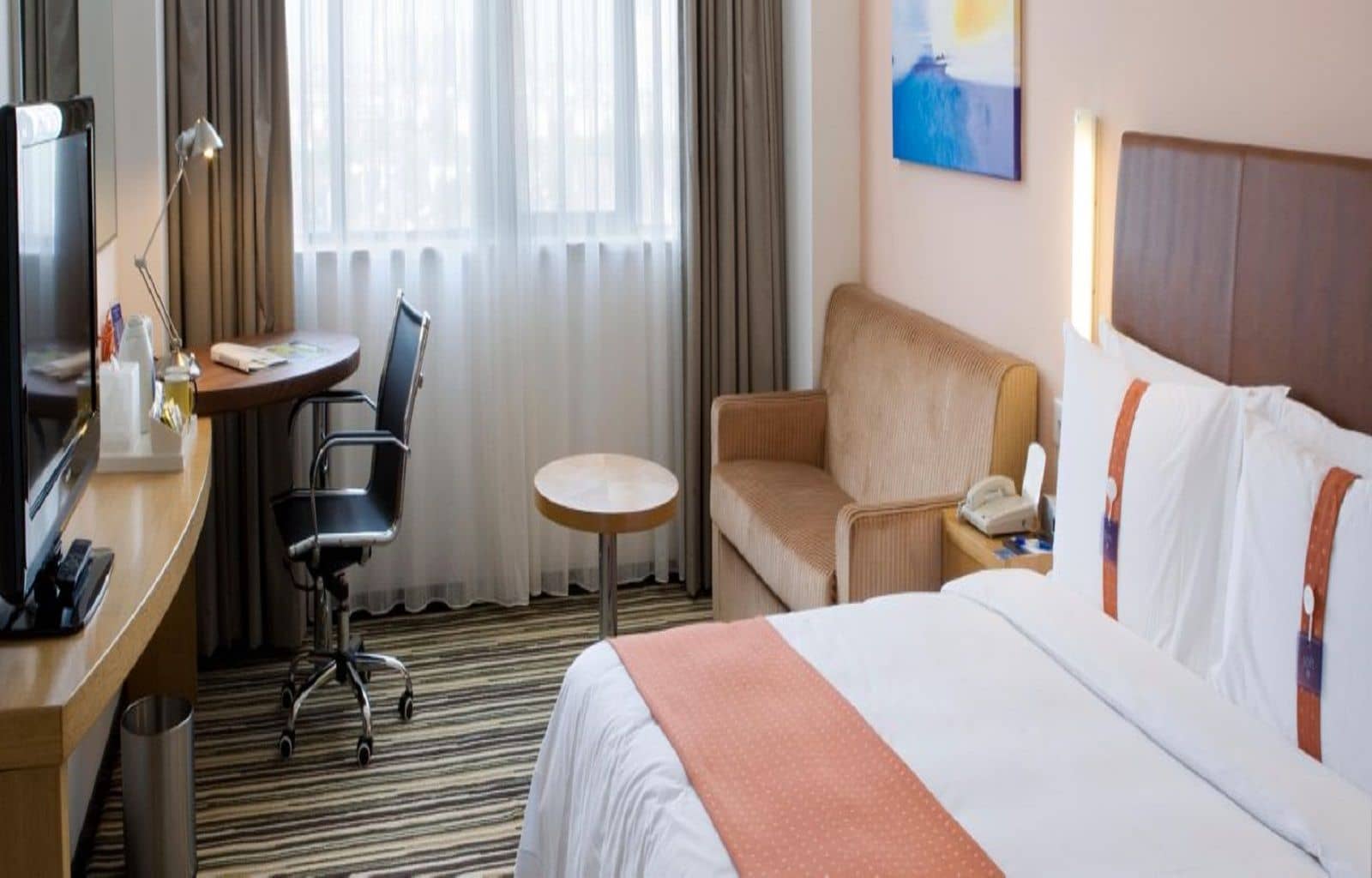HOLIDAY INN EXPRESS SHANGHAI J HOLIDAY INN EXPRESS SHANGHAI J