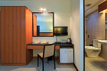 The Orchard Cebu Hotel & Suites3