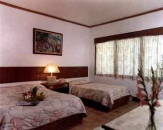 Tambuli Beach Club East Hotel4