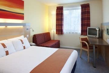 HOLIDAY INN EXPRESS ARMOURIES HOLIDAY INN EXPRESS ARMOURIES