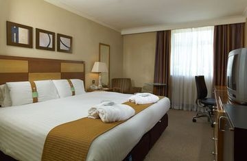 HOLIDAY INN GARFORTH2