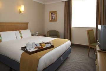 HOLIDAY INN GARFORTH1