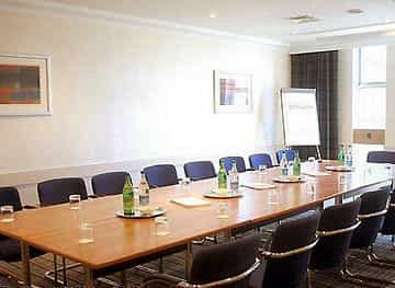 HOLIDAY INN LEEDS - WAKEFIELD HOLIDAY INN LEEDS - WAKEFIELD