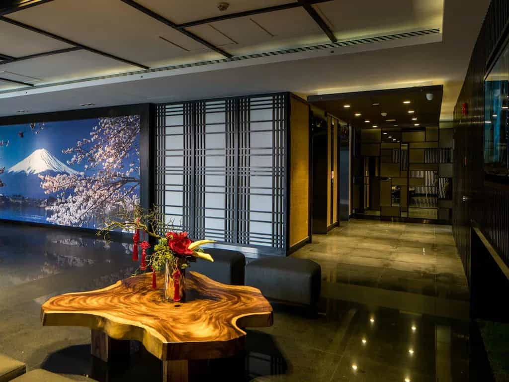 Hotel 81 Premier Star Hotel 81 Premier Star