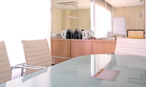 โรงแรมนาอูมิ สิงคโปร์ (Naumi Hotel Singapore)2