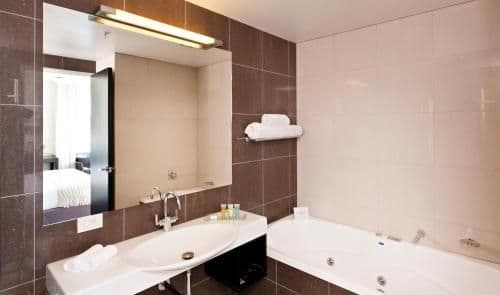 Harbour Deluxe Spa