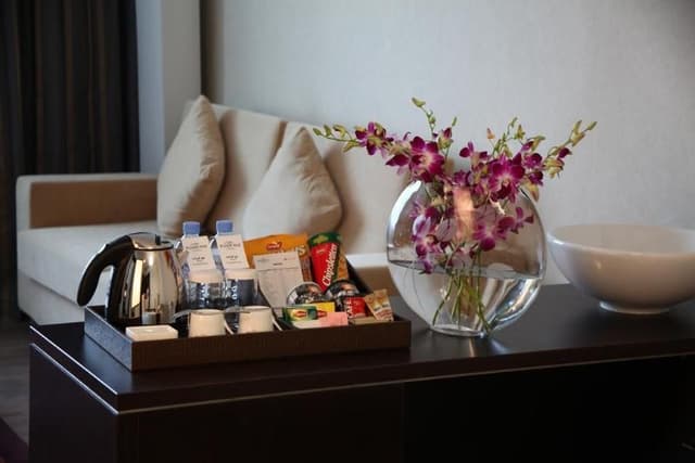 SUITE EXECUTIVE