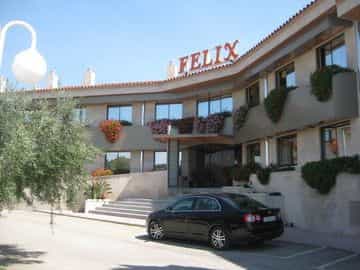 Felix Hotel
