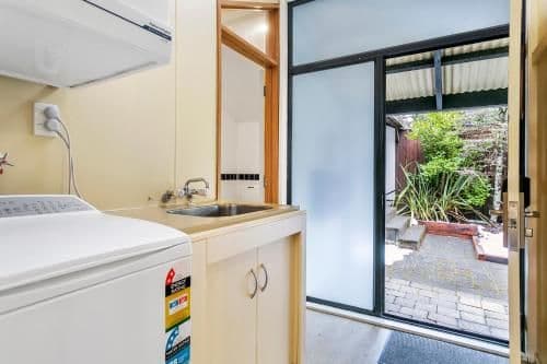 External 1 Bedroom Cabin