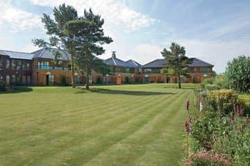 BEST WESTERN PLUS KNIGHTS HILL BEST WESTERN PLUS KNIGHTS HILL
