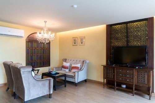 Deluxe Suite