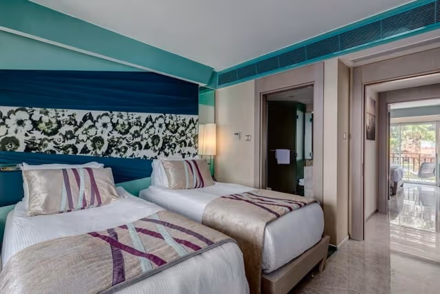 DOUBLE PREMIER SEA VIEW