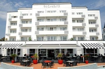 The Cumberland Hotel0