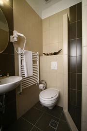 CENTRAL HOTEL 212