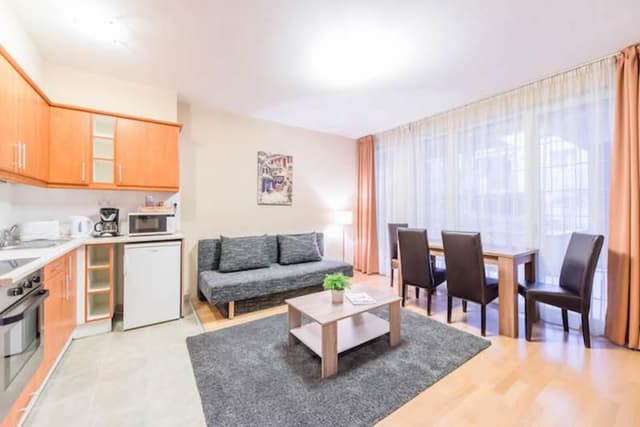 APARTMENT CAPACITY 2